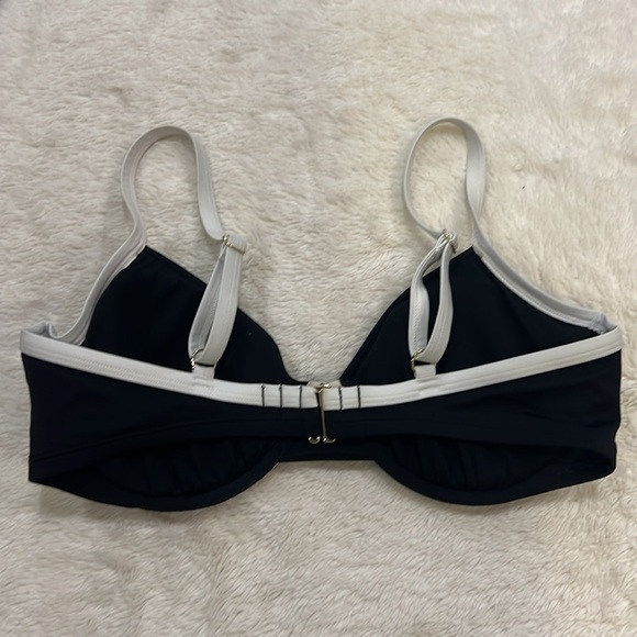 Shade & Shore Black and White Women's Swim Top 38D UnderWire - Picture 4 of 7